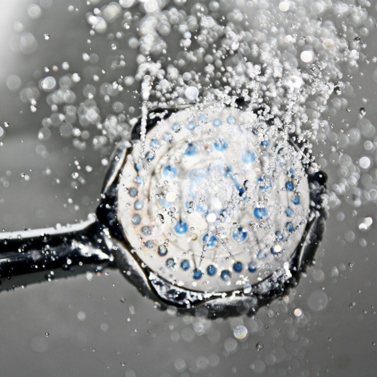 Wasserdusche (c) pixabay.com