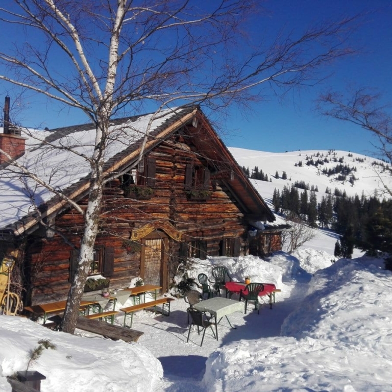 Wieslerhütte im Winter auf der Postalm