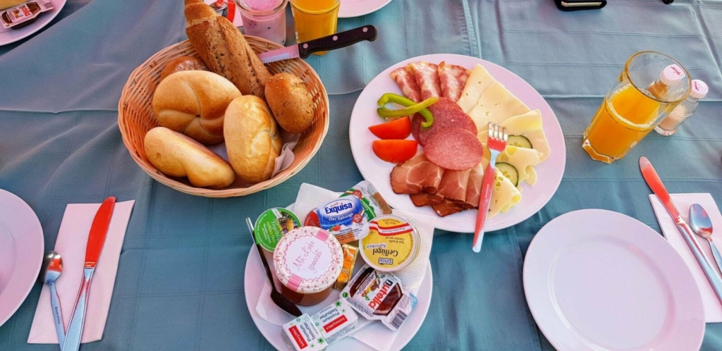 Das Frühstück beim Gipfeltreff in Russbach lässt keine Wünsche offen (c)Amanda Rußegger