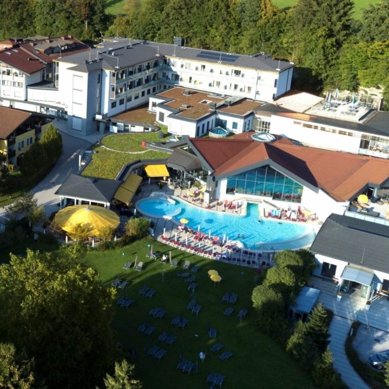 Luftaufnahme von der Heiltherme Bad Vigaun