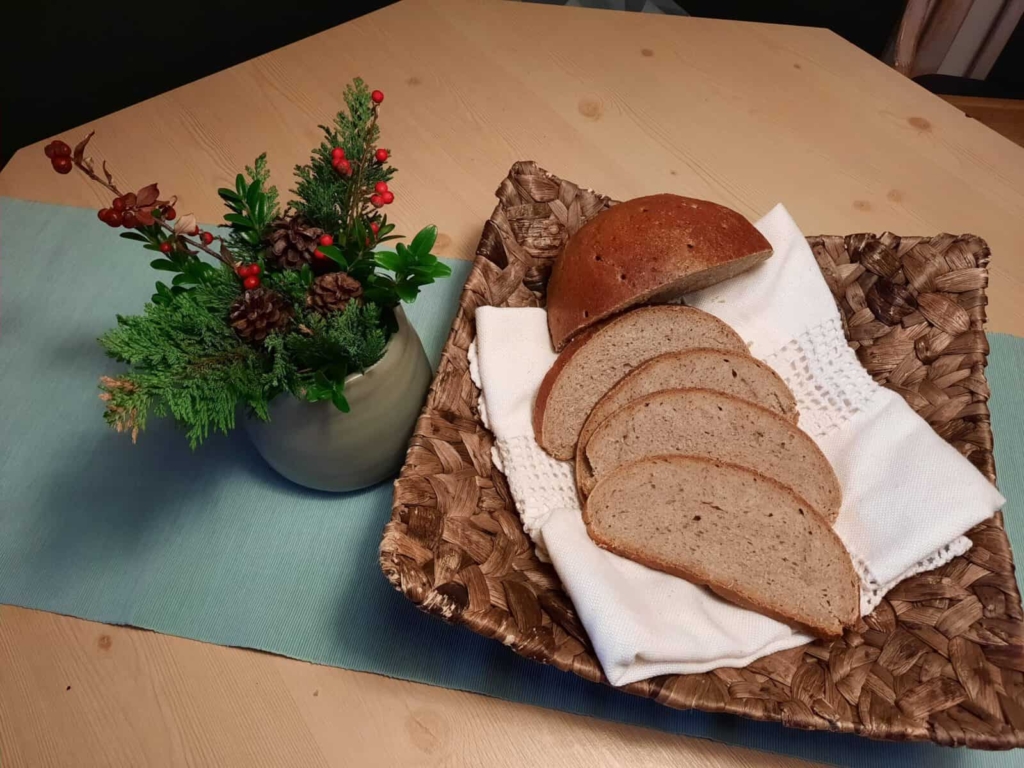 Brot aus Weizen und Roggen (c)Martina Gappmaier