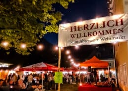 Herzlich Willkommen am Weinfest (c)Kajo Siwek